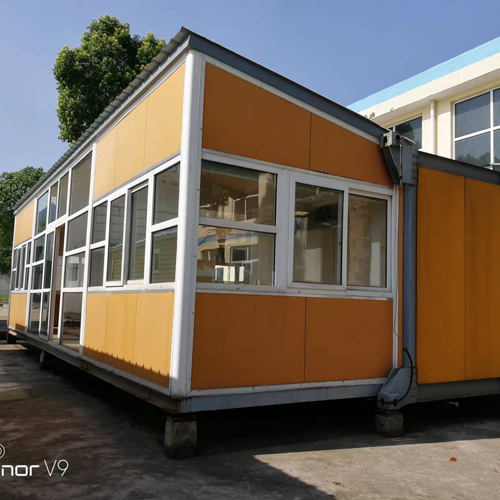 Detachable container houses: flexible and sustainable future living solutions